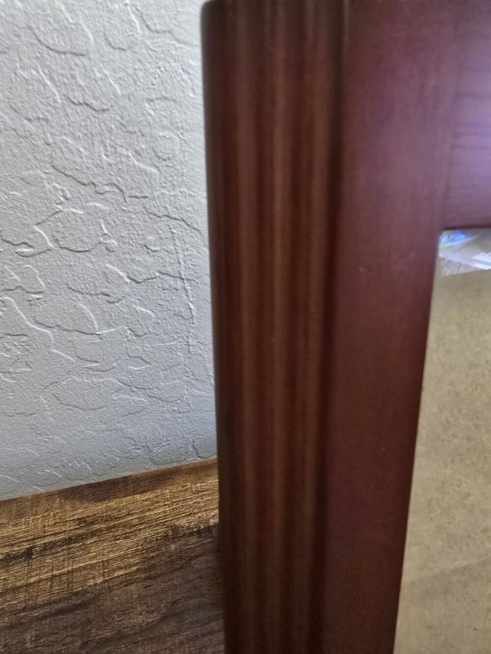 Rare Woods Cherry Wood 5x7 Picture Frame With Ribbed Edges - Picture 3 of 12